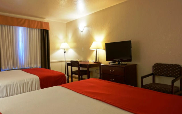 Ramada by Wyndham Lloydminster