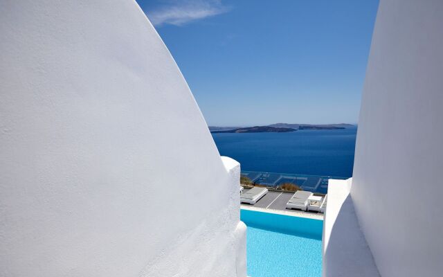 Oia Suites