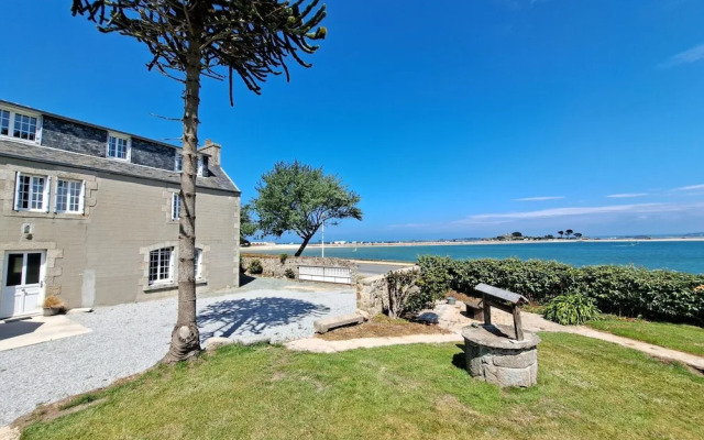 XXL Holiday Home Directly by the sea