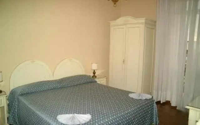 Hotel Bristol
