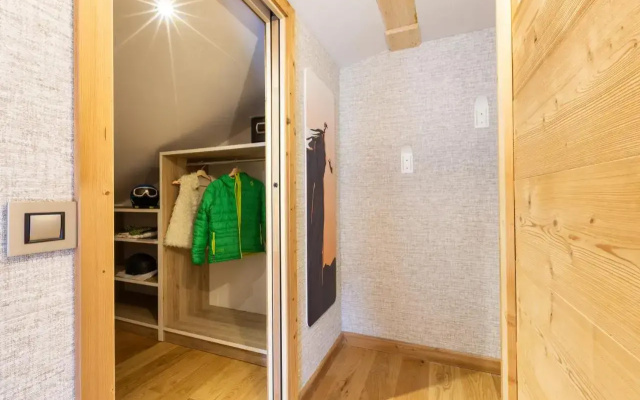 Hotel Base Camp Lodge - Bourg Saint Maurice