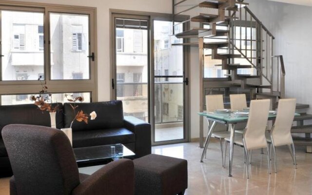 Geula Suites Hotel