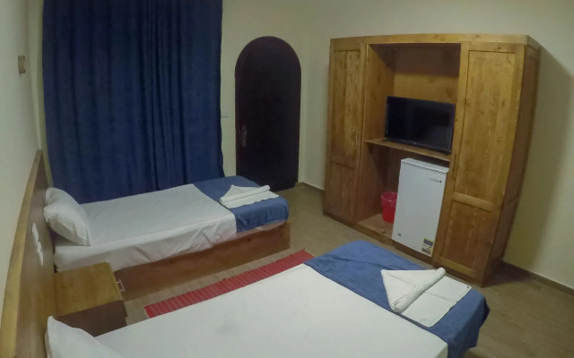 Yasmina Hotel