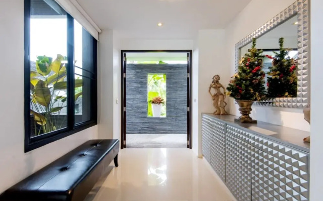 Kinnaree Villa Loch Palm Golf by Chattha