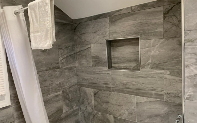 Penn Lodge Hotel & Suites