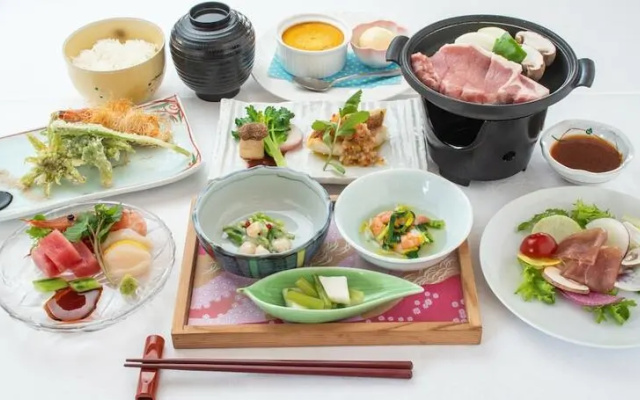 Schones Heim Kaneyama – Meal – Kaneyama