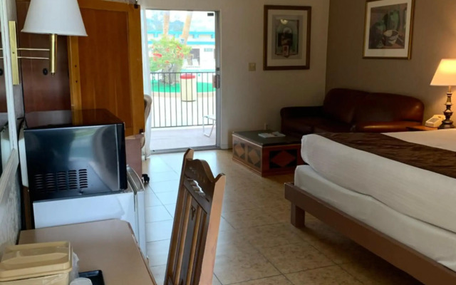 Desert Hot Springs Spa Hotel