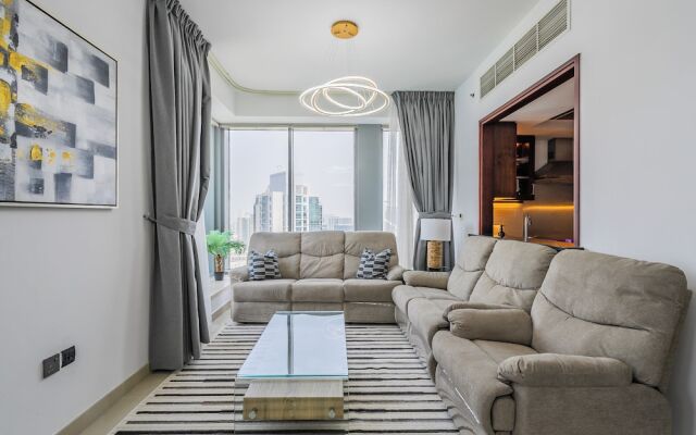 Luxury Condo With Burj Khalifa and Fountain Views
