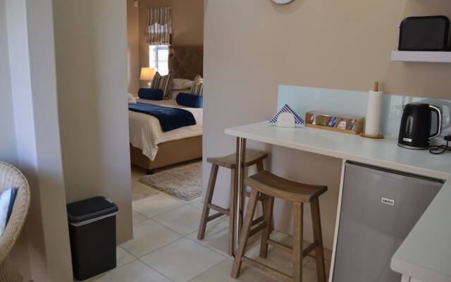 Caulfield self Catering