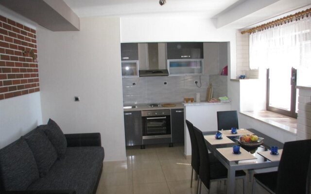 Apartments Miljak