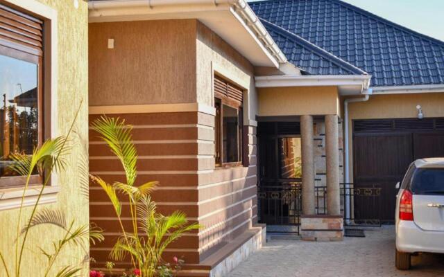 Lovely 2 Bed Apartment in Entebbe