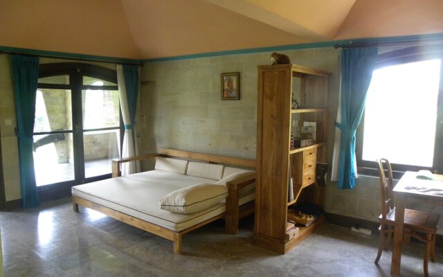 Saudara Home