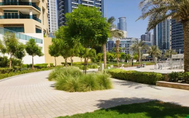 Stylish Studio Apartment-Sparkle Towers