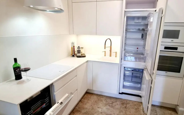 Amazing flat with garden, Vinohrady near center