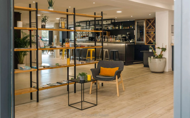 CAMPANILE MARSEILLE EST - Aubagne