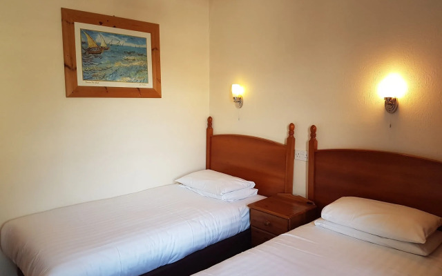 Mackay's Spa Lodge Hotel