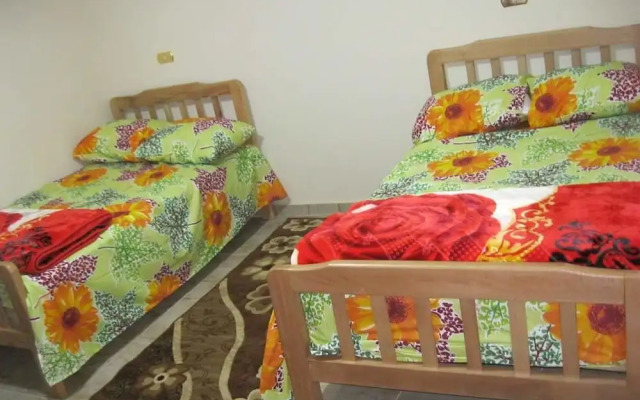Three Bedroom Apartment With Pyramids View