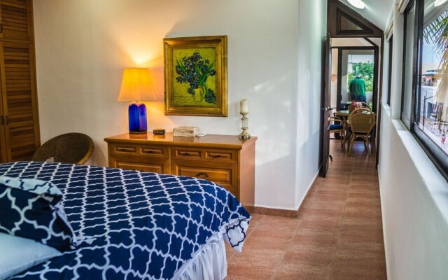 Royal Palms 6 1 Bedroom Condo by RedAwning