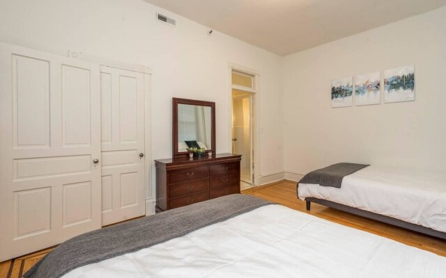 Location, Location, Location! Gym! Great Views!