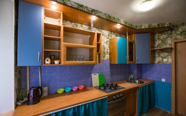 Дубки на Милиционном переулке