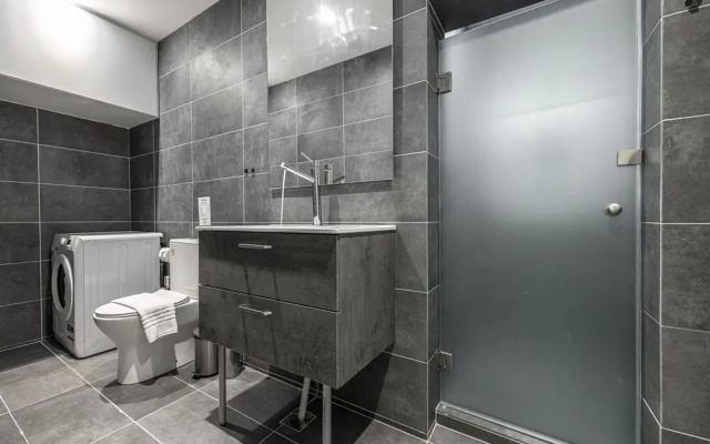 Phaedrus Living City Flat Loukianou