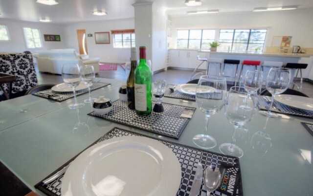 Sippers At Ballandean