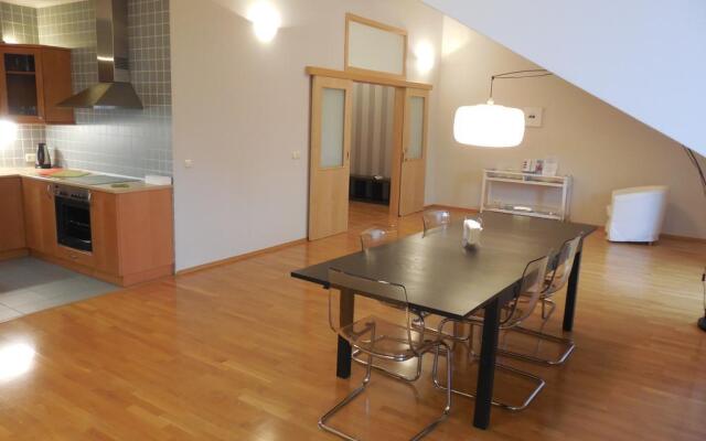 Bredovský dvůr Apartment