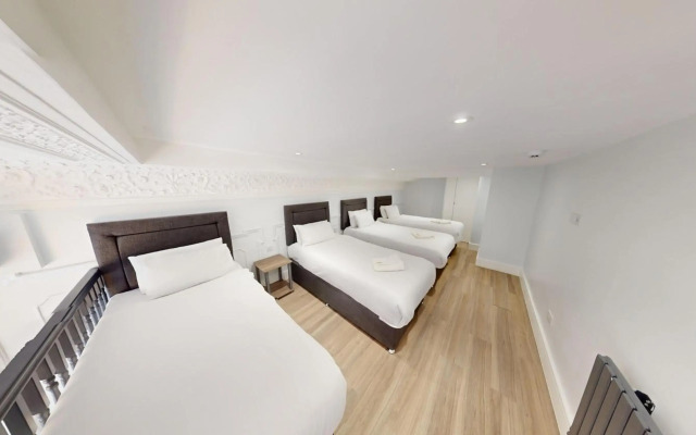 Hyde Park Economy Apartments