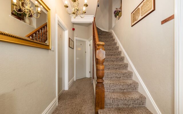 Thornbank House - inc off-site Health Club