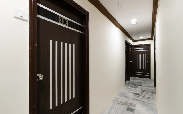 Poonam Palace Hotel