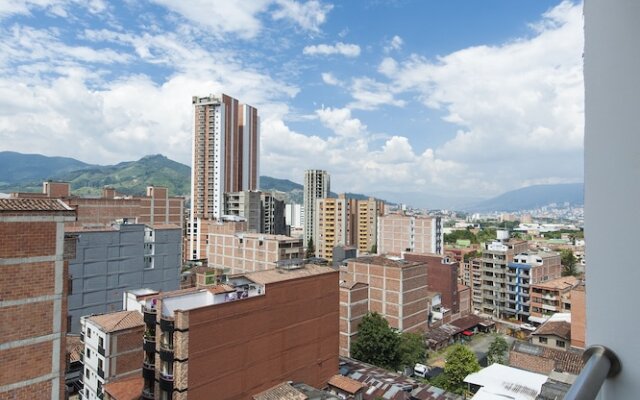 Edificio Portal del Parque by Nomad Guru