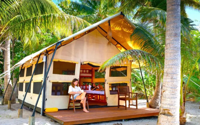 Barefoot Manta Island Resort and Marine Sanctuary