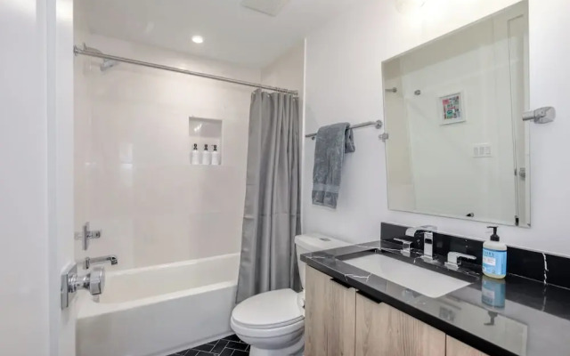 Capitol Hill Suites- Unit 7