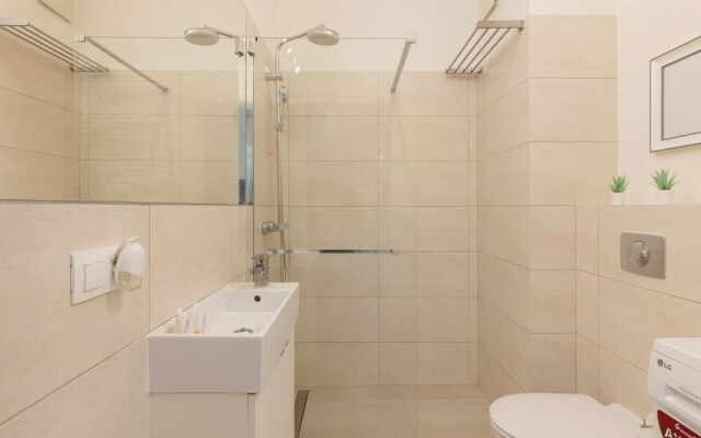 Niemcewicza Apartment by Renters