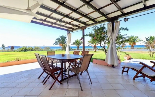 Stunning Beachfront Villa for Rent