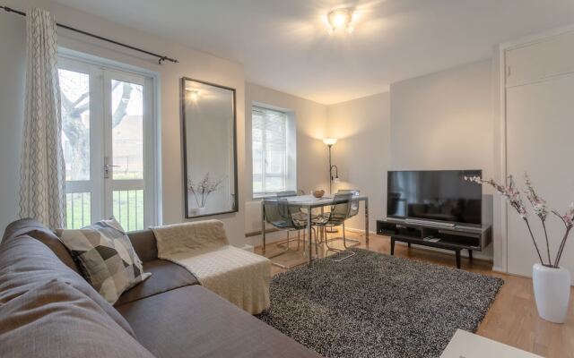 Well-located 2 Bedroom Flat Close To Angel Station