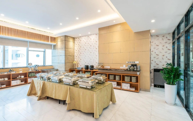 Golden Central Serviced Residence Shenzhen (Upper Hills)