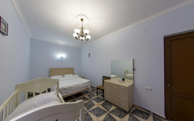 Tsaghkadzor Inn (Tsaghkadzor Inn)