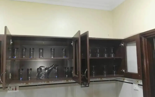 Mtango House Sakina - Hostel