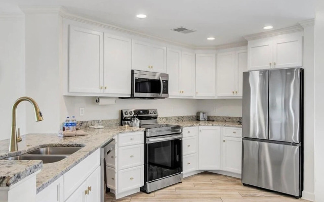 Summerhouse 305 by Wild Dunes, Oceanfront