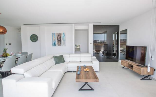 Protaras Holiday Villa Bp13