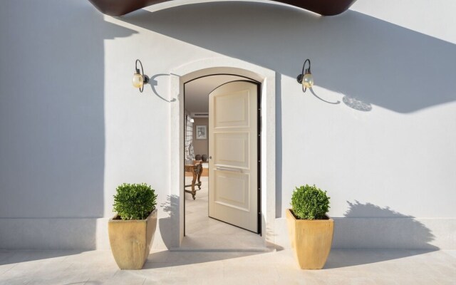 Classicly Constructed Villa in Vabriga With Pool