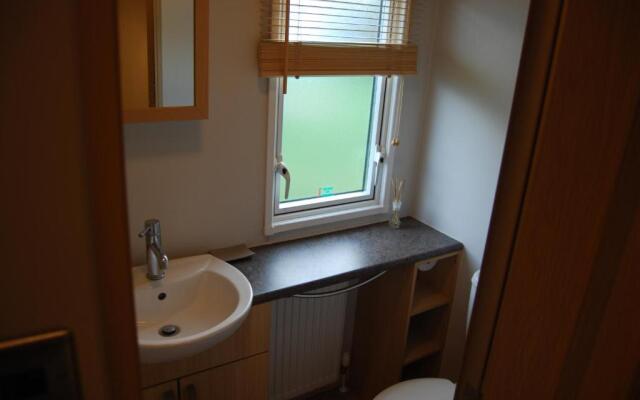 33 Solent Village