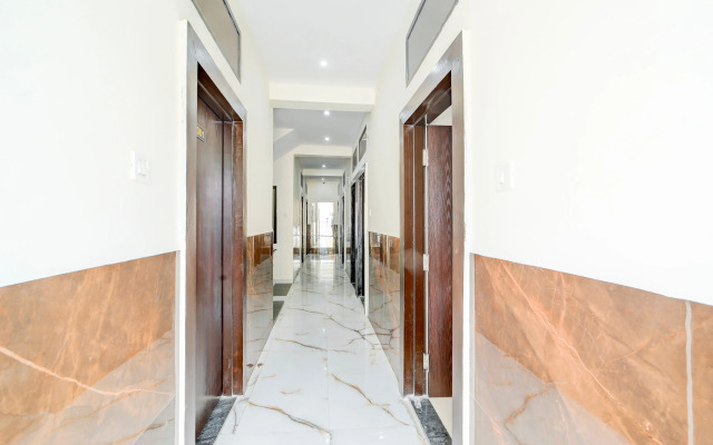 Collection O Hotel SP14