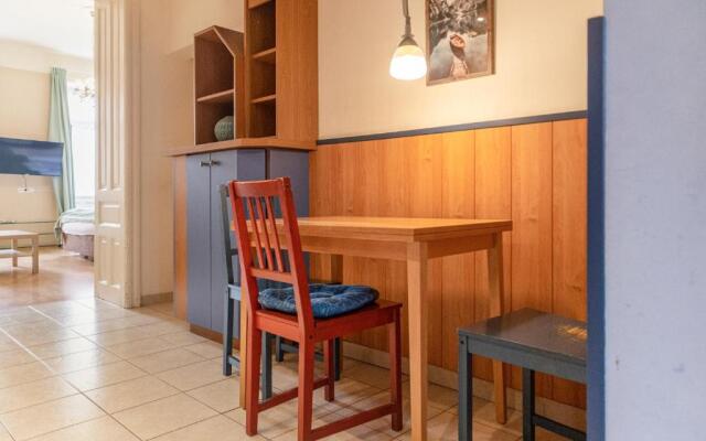 Spacy 2BR Apt. Ideal For Longstays
