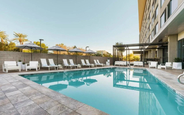 AC Hotel by Marriott Scottsdale North