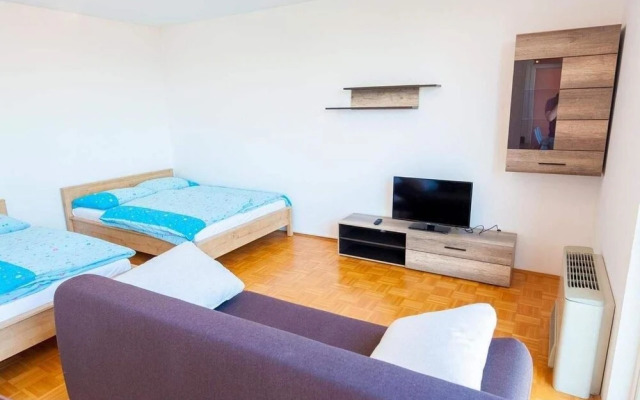 Apartments and Studios Perunika
