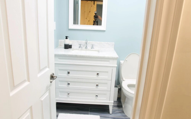 Fully Furnished Private Guest Suite