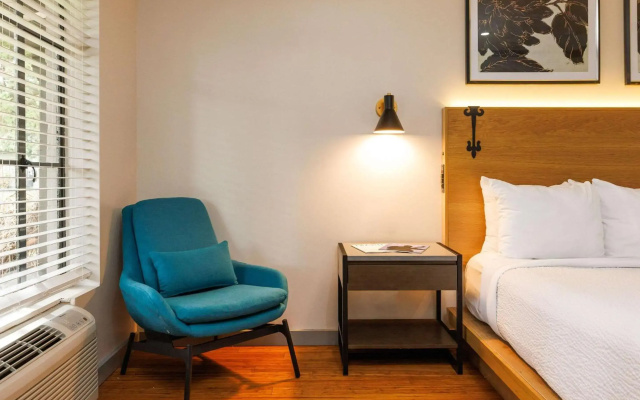 Inn Marin and Suites, an Ascend Collection Hotel