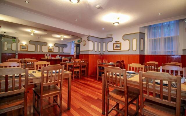 Charing Cross Hotel